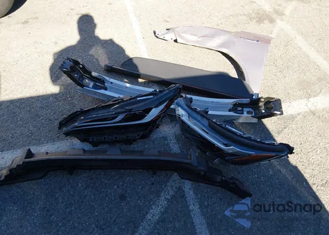 2021 Toyota Venza Limited из США, поврежденный, VIN JTEAAAAH9MJ058065